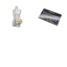 Load image into Gallery viewer, CHANEL シャネル マトラッセ23 Wフラップ Wチェーンショルダーバッグ 2番台 ラムスキン ココマーク ベージュ ゴールド金具 美品 中古 4b011543