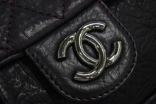 Load image into Gallery viewer, CHANEL シャネル マトラッセ ココマーク シワ加工 ショルダーバッグ 12番台 レザー パープル シルバー金具 美品 中古 4b011546