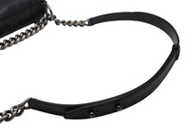 Load image into Gallery viewer, CHANEL シャネル BOY CHANEL ボーイシャネル チェーンショルダーバッグ 15番台 カーフレザー ココマーク ブラック 美品 中古 4b011547