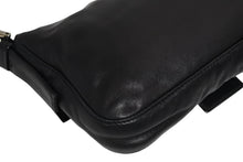 Load image into Gallery viewer, FENDI フェンディ マンマバケット ワンショルダーバッグ ブラック レザー シルバー金具 美品 中古 4b011548