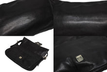 Load image into Gallery viewer, FENDI フェンディ マンマバケット ワンショルダーバッグ ブラック レザー シルバー金具 美品 中古 4b011548