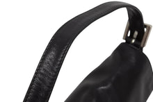 Load image into Gallery viewer, FENDI フェンディ マンマバケット ワンショルダーバッグ ブラック レザー シルバー金具 美品 中古 4b011548