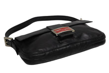 Load image into Gallery viewer, FENDI フェンディ マンマバケット ワンショルダーバッグ ブラック レザー シルバー金具 美品 中古 4b011548