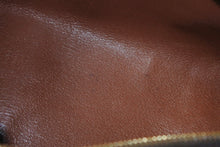 Load image into Gallery viewer, LOUIS VUITTON ルイヴィトン パピヨン30 ハンドバッグ M51365 旧型 モノグラムキャンバス ブラウン 美品 中古 4b011561