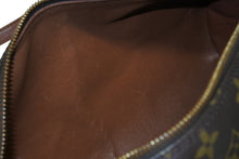 Load image into Gallery viewer, LOUIS VUITTON ルイヴィトン パピヨン30 ハンドバッグ M51365 旧型 モノグラムキャンバス ブラウン 美品 中古 4b011570