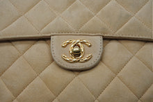 Load image into Gallery viewer, CHANEL シャネル チェーンショルダーバッグ 2番台 ココマーク スウェード ベージュ フリンジ ゴールド金具 美品 中古 4b011576