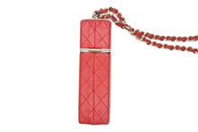 Load image into Gallery viewer, 極美品 CHANEL シャネル リップスティックケース AP2192 31番台 ココマーク カーフスキン レッド ゴールド金具 中古 4b011580