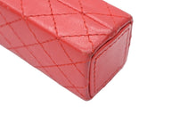 Load image into Gallery viewer, 極美品 CHANEL シャネル リップスティックケース AP2192 31番台 ココマーク カーフスキン レッド ゴールド金具 中古 4b011580