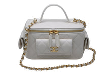 Load image into Gallery viewer, 極美品 CHANEL シャネル チェーンショルダー ヴァニティバッグ AP3017 ランダム番台 ココマーク キャビアスキン トップハンドル 中古 4b011585