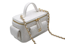 Load image into Gallery viewer, 極美品 CHANEL シャネル チェーンショルダー ヴァニティバッグ AP3017 ランダム番台 ココマーク キャビアスキン トップハンドル 中古 4b011585