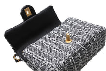 Load image into Gallery viewer, 極美品 CHANEL シャネル ミニマトラッセ20 チェーンショルダーバッグ AS4384 ランダム番台 ココマーク ツイード ゴールド金具 中古 4b011588