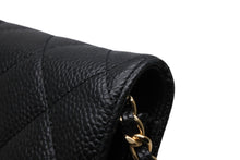 Load image into Gallery viewer, 極美品 CHANEL シャネル チェーンウォレット ショルダーバッグ 18番台 キャビアスキン ココマーク ブラック ゴールド金具 中古 4b011555