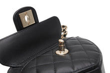 Load image into Gallery viewer, 新品未使用 CHANEL シャネル ハートバッグ チェーンショルダーバッグ AP2784 32番台 ココマーク ラムスキン ブラック 中古 4b011600