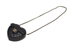 Load image into Gallery viewer, 新品未使用 CHANEL シャネル ハートバッグ チェーンショルダーバッグ AP2784 32番台 ココマーク ラムスキン ブラック 中古 4b011600