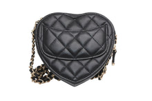 Load image into Gallery viewer, 新品未使用 CHANEL シャネル ハートバッグ チェーンショルダーバッグ AP2784 32番台 ココマーク ラムスキン ブラック 中古 4b011600