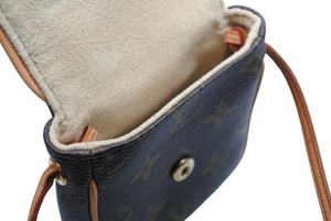 LOUIS VUITTON ルイヴィトン ポシェット カンクーン ショルダーポーチ ショルダーバッグ M60018 モノグラム ゴールド金具 美品 中古 4b011602
