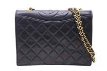 Load image into Gallery viewer, CHANEL シャネル ココマーク マトラッセ ショルダーバッグ 1番台 ネイビー ラムスキン ゴールド金具 中古 4b011684