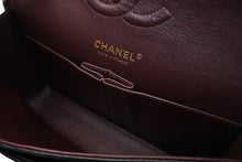 Load image into Gallery viewer, CHANEL シャネル マトラッセ 25 Wフラップ Wチェーン ショルダーバッグ ブラック ラムスキン 18番台 ゴールド金具 美品 中古 4b011631