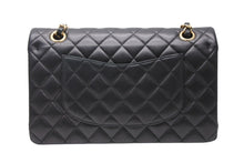Load image into Gallery viewer, CHANEL シャネル マトラッセ 25 Wフラップ Wチェーン ショルダーバッグ ブラック ラムスキン 18番台 ゴールド金具 美品 中古 4b011631