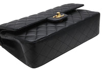 Load image into Gallery viewer, CHANEL シャネル マトラッセ 25 Wフラップ Wチェーン ショルダーバッグ ブラック ラムスキン 18番台 ゴールド金具 美品 中古 4b011631