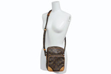 Load image into Gallery viewer, LOUIS VUITTON ルイヴィトン アマゾン ショルダーバッグ M45236 モノグラム PVC レザー ブラウン 美品 中古 4b011865