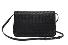 Load image into Gallery viewer, 新品同様品 BOTTEGAVENETA ボッテガヴェネタ イントレチャート ショルダーバッグ 600519VCPP1 ブラック レザー シルバー金具 中古 4b011640