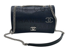 Load image into Gallery viewer, 極美品 CHANEL シャネル Sフラップ Wチェーンショルダーバッグ A50299 27番台 ココマーク パンチングロゴ ネイビー シルバー金具 中古 4b011648