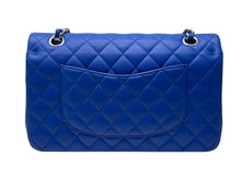Load image into Gallery viewer, 極美品 CHANEL シャネル マトラッセ25 Wフラップ Wチェーンショルダーバッグ 27番台 ココマーク カーフスキン ブルー シルバー金具 中古 4b011649