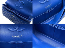 Load image into Gallery viewer, 極美品 CHANEL シャネル マトラッセ25 Wフラップ Wチェーンショルダーバッグ 27番台 ココマーク カーフスキン ブルー シルバー金具 中古 4b011649