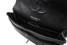 Load image into Gallery viewer, CHANEL シャネル マトラッセ25 Wフラップ Wチェーンショルダーバッグ AO1112 13番台 キャビアスキン シルバー金具 美品 中古 4b011651