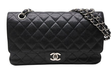 Load image into Gallery viewer, CHANEL シャネル マトラッセ25 Wフラップ Wチェーンショルダーバッグ AO1112 13番台 キャビアスキン シルバー金具 美品 中古 4b011651