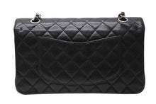 Load image into Gallery viewer, CHANEL シャネル マトラッセ25 Wフラップ Wチェーンショルダーバッグ AO1112 13番台 キャビアスキン シルバー金具 美品 中古 4b011651
