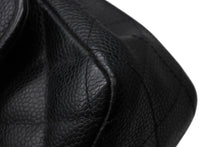 Load image into Gallery viewer, CHANEL シャネル マトラッセ25 Wフラップ Wチェーンショルダーバッグ AO1112 11番台 キャビアスキン シルバー金具 美品 中古 4b011650