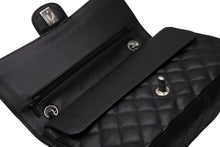 Load image into Gallery viewer, CHANEL シャネル マトラッセ25 Wフラップ Wチェーンショルダーバッグ AO1112 11番台 キャビアスキン シルバー金具 美品 中古 4b011650