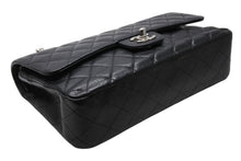 Load image into Gallery viewer, CHANEL シャネル マトラッセ25 Wフラップ Wチェーンショルダーバッグ AO1112 13番台 キャビアスキン シルバー金具 美品 中古 4b011651