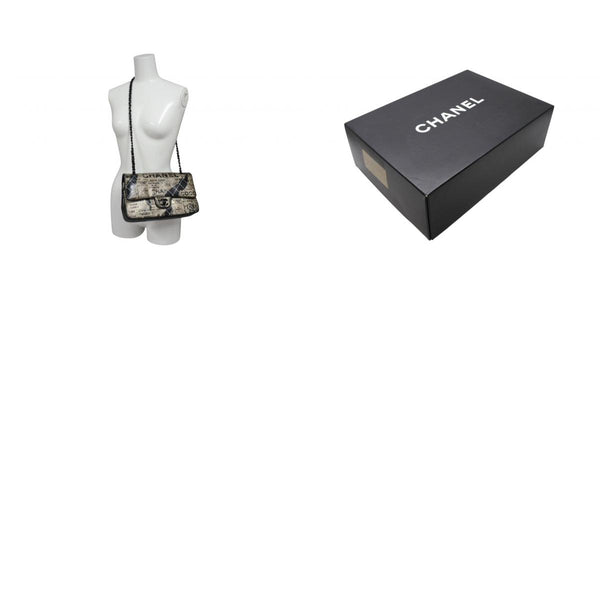 CHANEL シャネル マトラッセ25 Wフラップ Wチェーンショルダーバッグ A01112 21番台 ニュースペーパー ココマーク ラムスキン 美品 中古 4b011652