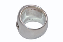 Load image into Gallery viewer, 極美品 CHROME HEARTS クロムハーツ CLASSIC OVAL クラシック オーバルクロス リング 重量約39.5g サイズ20号 シルバー925 中古 4b011658