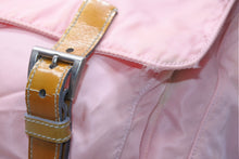 Load image into Gallery viewer, PRADA プラダ トライアングルロゴ ショルダーバッグ イタリア製 ナイロン パテントレザー ピンク シルバー金具 美品 中古 4b011680