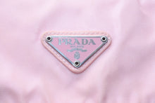 Load image into Gallery viewer, PRADA プラダ トライアングルロゴ ショルダーバッグ イタリア製 ナイロン パテントレザー ピンク シルバー金具 美品 中古 4b011680