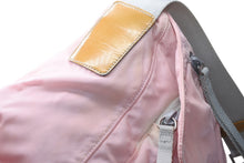 Load image into Gallery viewer, PRADA プラダ トライアングルロゴ ショルダーバッグ イタリア製 ナイロン パテントレザー ピンク シルバー金具 美品 中古 4b011680