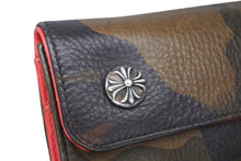 Load image into Gallery viewer, CHROME HEARTS クロムハーツ WAVE CRS BTN NOVELTY ウェーブウォレット 長財布 クロスボタン ノベルティレザー タンクカモ 美品 中古 4b011706