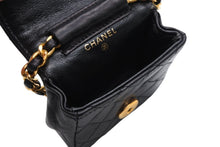 Load image into Gallery viewer, 極美品 CHANEL シャネル ミニミニマトラッセ マイクロマトラッセ チャーム キーホルダー ココマーク ラムスキン ブラック 中古 4b011676