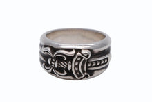 Load image into Gallery viewer, 極美品 CHROME HEARTS クロムハーツ DAGGER RING ダガーリング 指輪 重量約17.4g サイズ約21号 スターリングシルバー 中古 4b011718