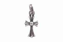 Load image into Gallery viewer, 極美品 CHROME HEARTS クロムハーツ BBY F PPRCHN 2PD ベイビーファットクロス ペンダントトップ 重量約2.1g 片耳用 中古 4b011724