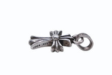 Load image into Gallery viewer, 極美品 CHROME HEARTS クロムハーツ BBY F PPRCHN 2PD ベイビーファットクロス ペンダントトップ 重量約2.1g 片耳用 中古 4b011724