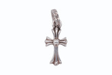 Load image into Gallery viewer, 極美品 CHROME HEARTS クロムハーツ BBY F PPRCHN 2PD ベイビーファットクロス ペンダントトップ ダイヤ 重量約2.0g 片耳用 中古 4b011711