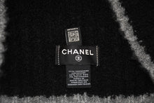 Load image into Gallery viewer, 新品同様 CHANEL シャネル ニットキャップ バラクラバ ココマーク カシミア シルク ブラック グレーKJ9KHJ98 中古 4b011803