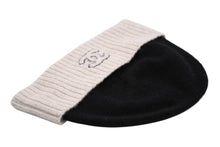 Load image into Gallery viewer, 極美品 CHANEL シャネル ビーニー ニット帽 A62COEHL カシミア ブラック ベージュ ココマーク中古 4b011804