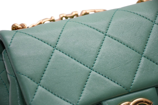 極美品 CHANEL シャネル ミニマトラッセ オーバル ロゴ チェイン ハンドルフラップバッグ ランダム番台 ラムスキン グリーン ゴールド金具 中古 4b011819