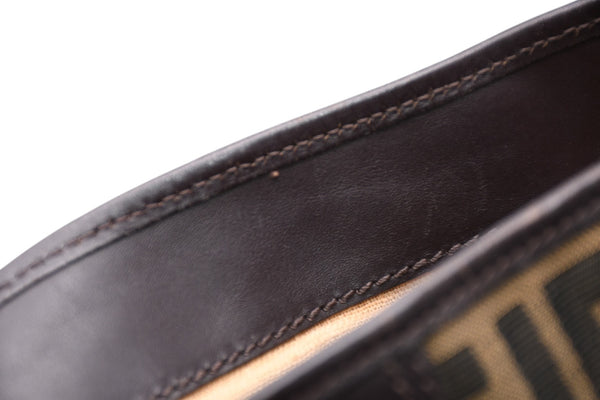 FENDI フェンディ ハンドバッグ ズッカ柄 イタリア製 キャンバス レザー ブラウン ゴールド金具 美品 中古 4b011838